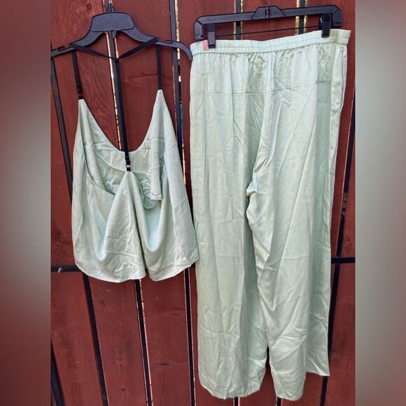 NWOT LUNYA Washable Silk Cami and pant Set in Ethereal Green Size XL - Picture 4 of 7